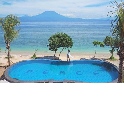 Blue Harbor Beachfront Villas & Resto