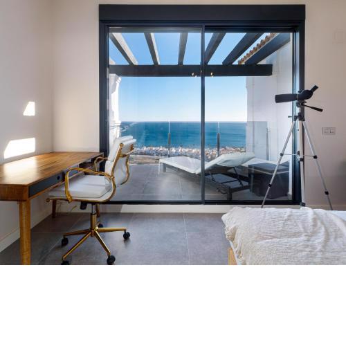 Blue Suite 2346