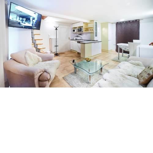 Bluestars Apartments