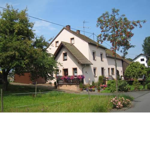 Spacious Apartment in Deudesfeld with Garden