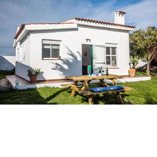 BOLONIA HOUSE