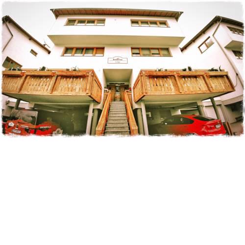 Bonderosa Lodge