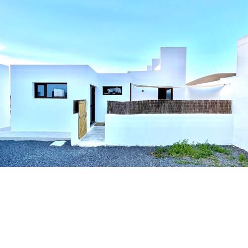 Bonita casa con Wifi, terraza y vista espectacular en Tinajo