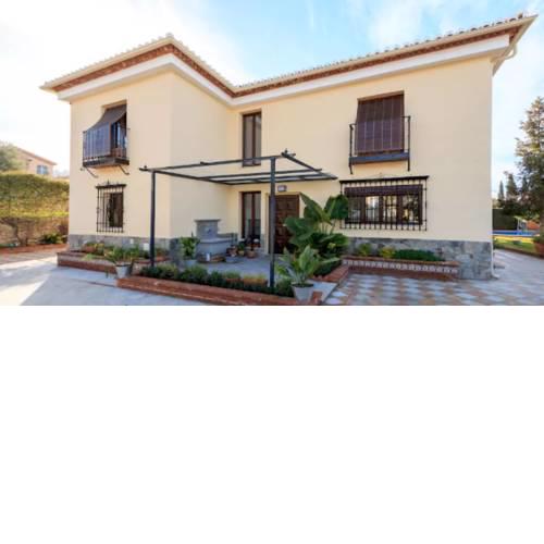 Bonita casa en Barrio de Monachil
