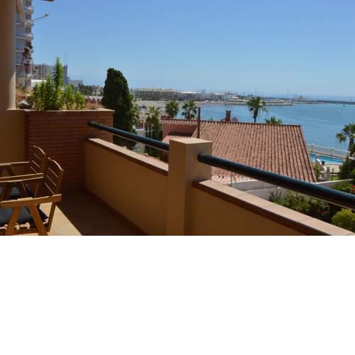 Bonito apartamento al lado de la playa con vistas al mar