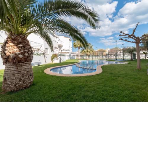 Bonito apartamento con piscina WIFI