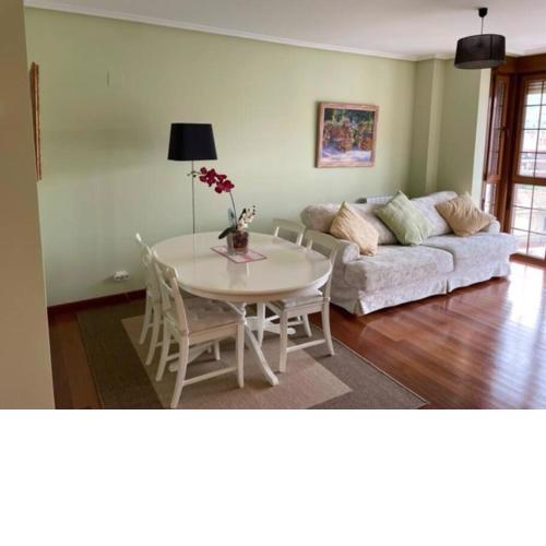 Bonito apartamento con piscina