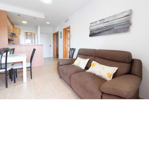 Bonito apartamento con terraza y piscina