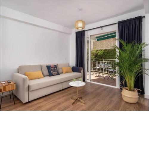 Bonito apartamento en “La Carihuela”