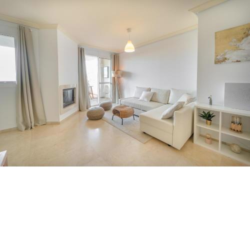 Bonito apartamento entre el golf y el mar en Manilva