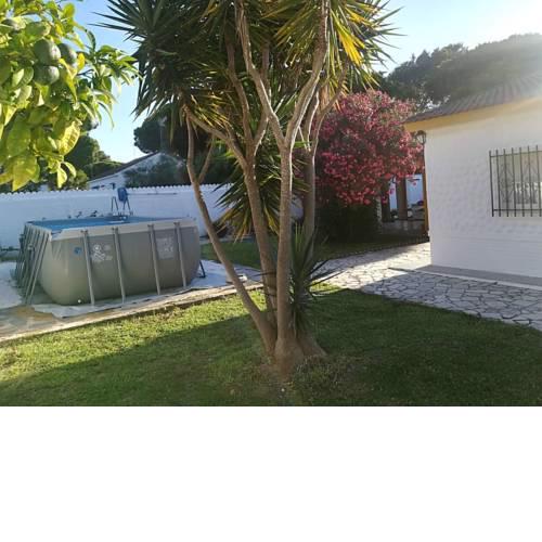 BONITO CHALET CON PISCINA CERCA DE LA PLAYA