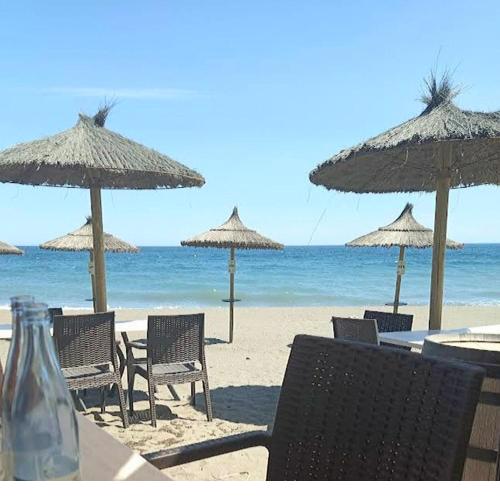 Brand new 3-bedroom apartment close to the beach