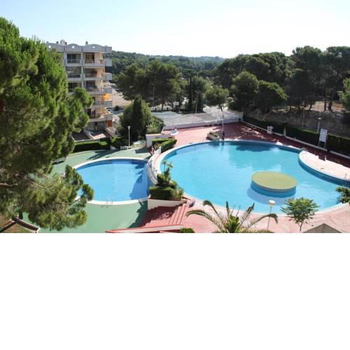 Brand New Apartment with Swimming Pool and Views