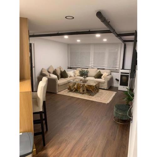 Brand New Appartment very cosy and awesome display close to the ski slope! private parking