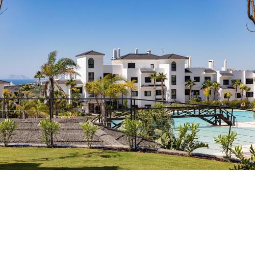 Brand New, Luxurious Ground Floor Apartment in Mirador de Estepona Hills