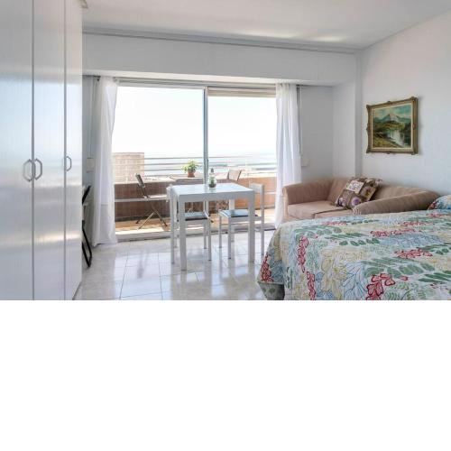 Breathtaking sea view from downtown Alicante!