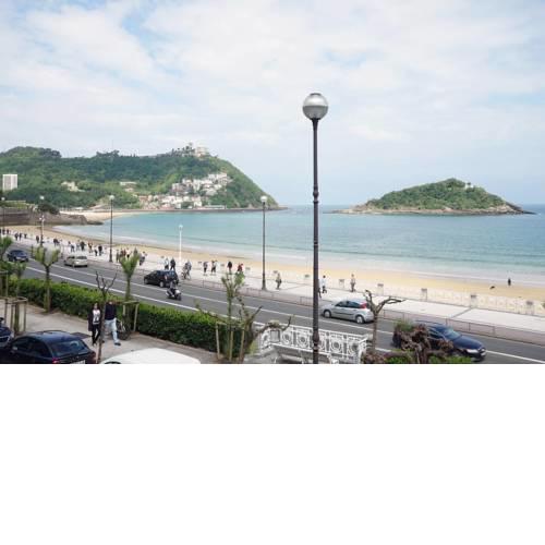 Breathtaking views from terrace in Luxury apartment - C0VID-19 SPECIAL MEASURES