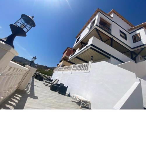 Brief Encounter villa