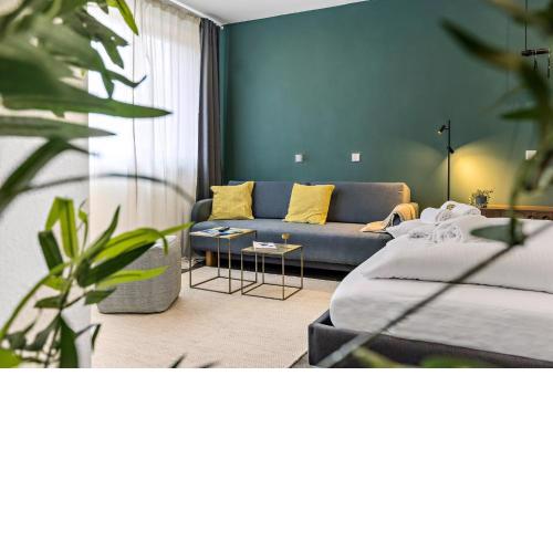 BRIGHT - Spacious Studio for 4 - Kitchen - Parking