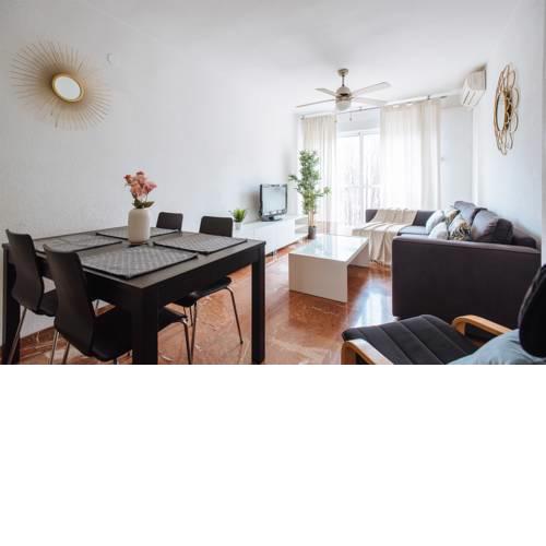 Bright and Familiar Apartment in Alameda