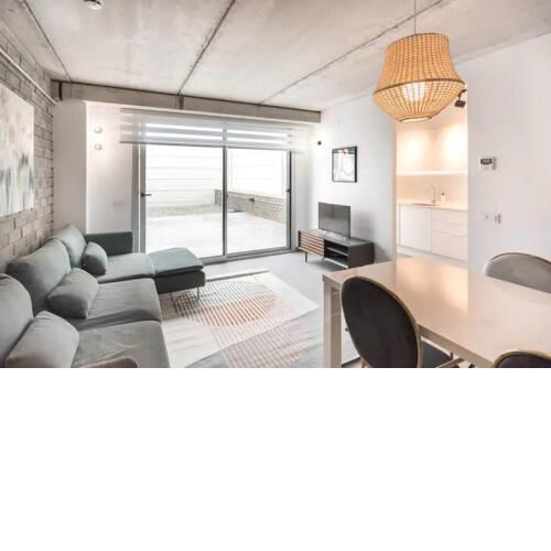 Bright and Modern 2 Bedroom Apartment with Terrace
