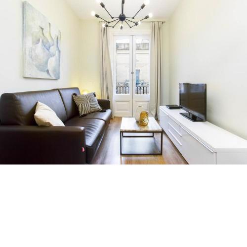 Bright and modern 2bedroom in Las Ramblas 3 1A