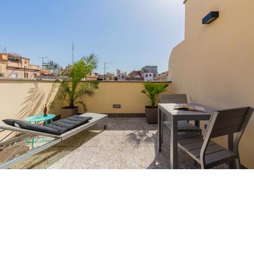 Bright Apartment in Gracia with Terrace