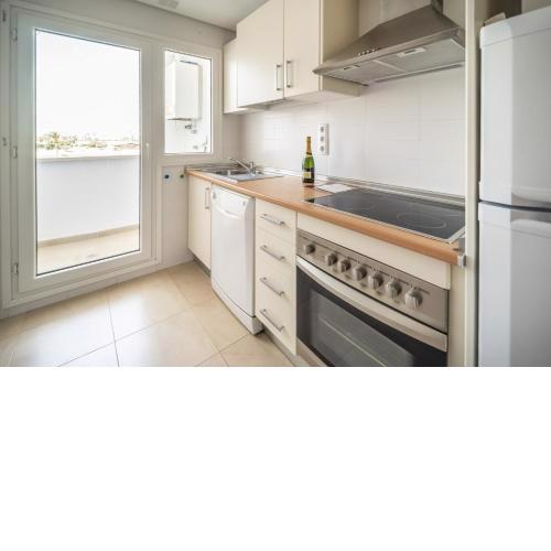 Bright Apartment with Large Terrace - MO4223LT