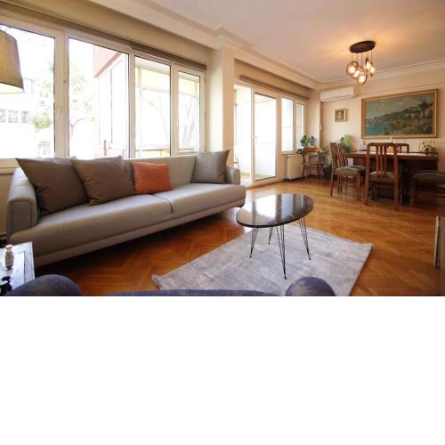 Bright Cozy Stacked Home Ideally Located n Kadikoy