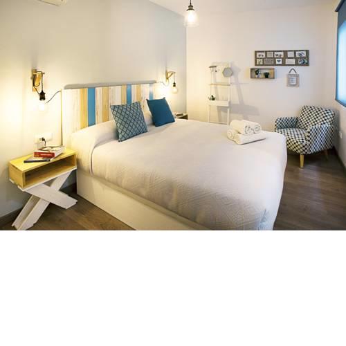 Bright & Quiet Apartment Malaga Center