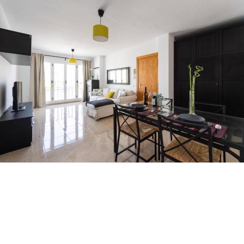 Bright spacious apartment in the center of Arrecife, Fast Fiber Wifi