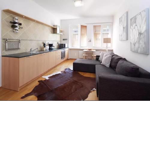 Bright & Spacious Appt near the centre