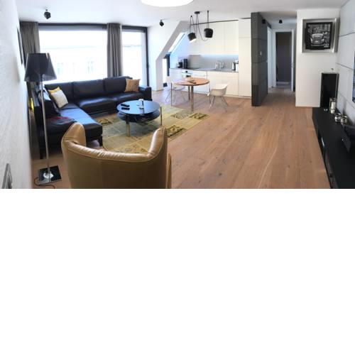 Bright stylish apartment right in a city centre