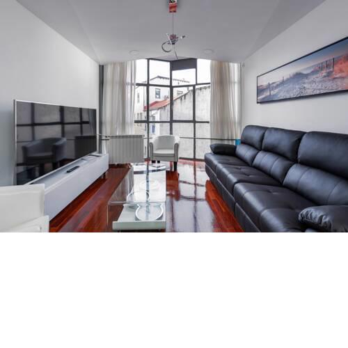 Brigth and Stylish - 3BD 2BTH - Sol