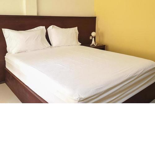 Bromo 22 Homestay Syariah near Terminal Bayuangga Probolinggo