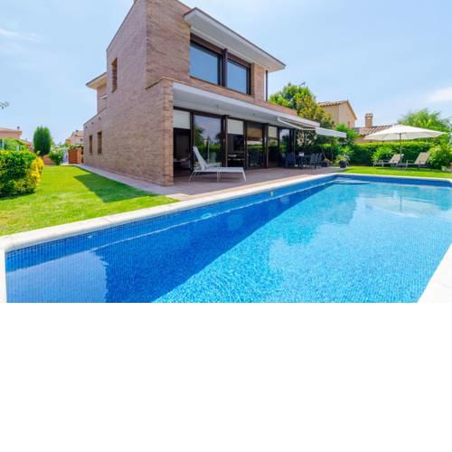 Brugarol Villa Sleeps 10 Pool WiFi