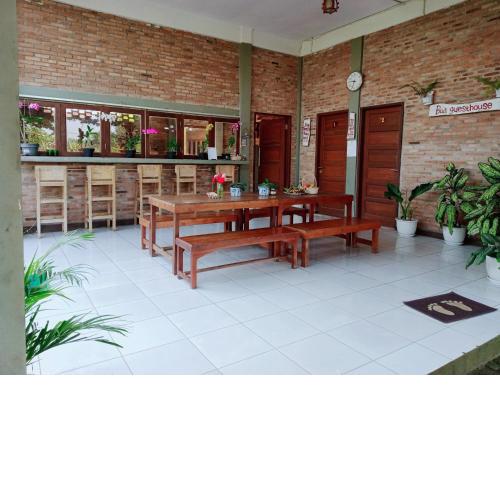 Bua Guest House