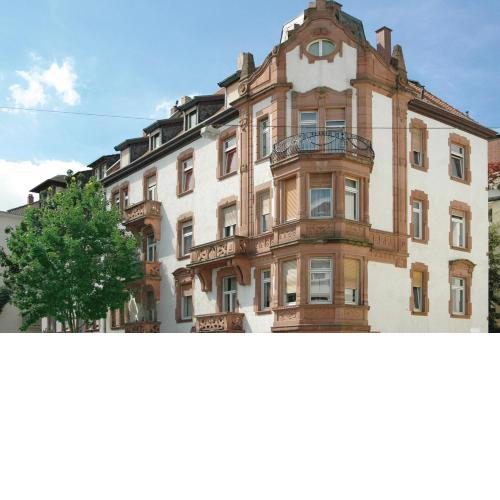 BudgetRooms - Private Rooms & Kitchen im Souterrain