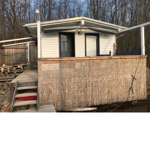 Bungalow am Wasser