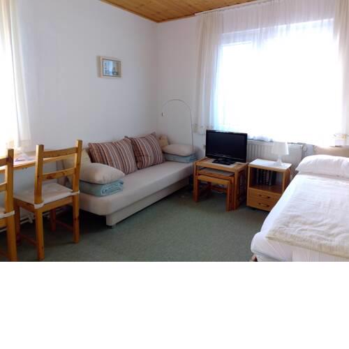 Bungalow-Apartment Kletterrose am Krakower See