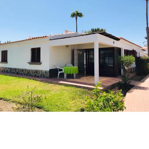 Bungalow Las Vegas Stars Beach