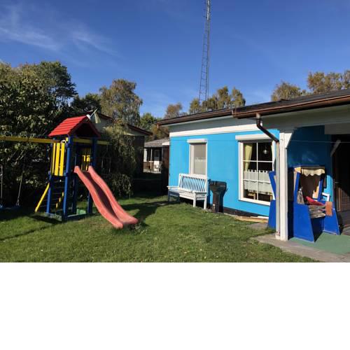 Bungalow mit Garten & Spielplatz