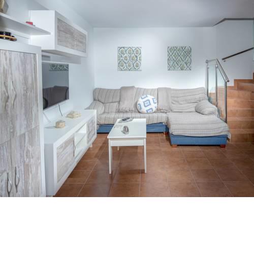 Bungalow terraza privada barbacoa y piscina by Lightbooking