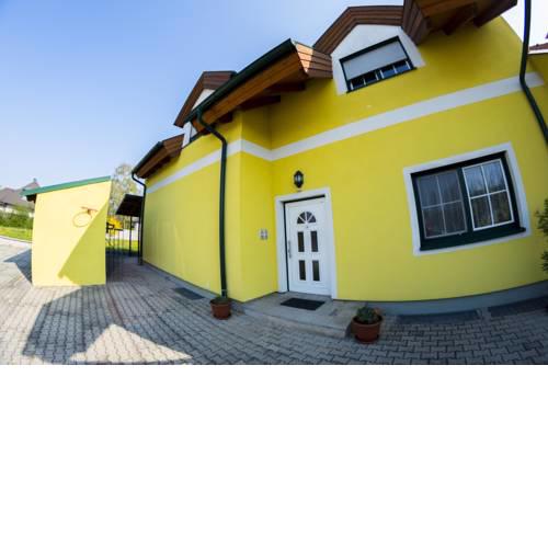 Burgen Landhaus