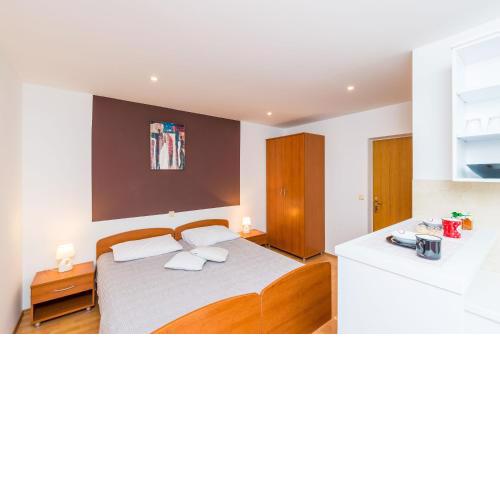 Burum Accommodation B&B - Cozy Studios and Rooms