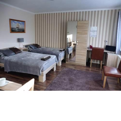 Business-Apartment mit Balkon