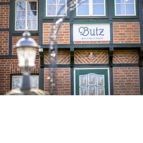 Butz