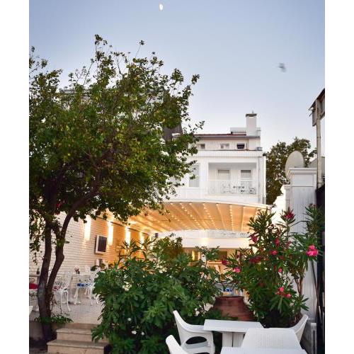 Büyükada Port Hotel
