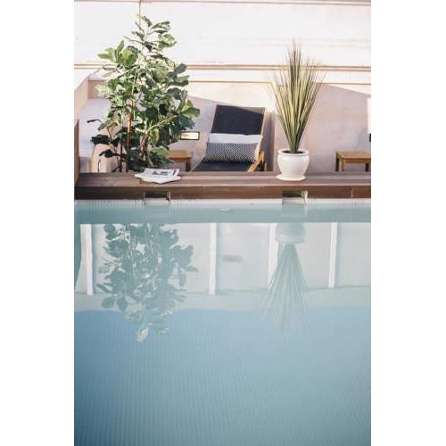 Byron Suites