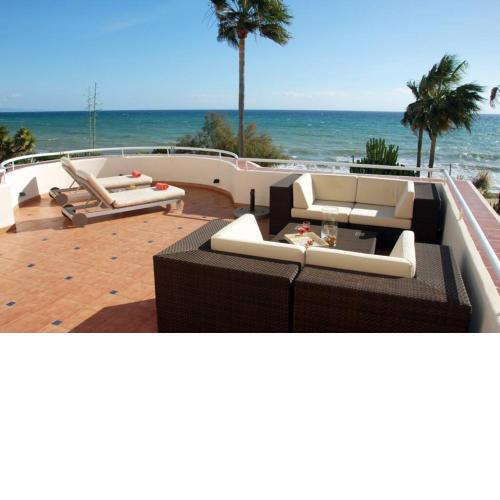 C6 Espectacular y moderno apartamento en primera línea - Estepona - Sinfonia del Mar